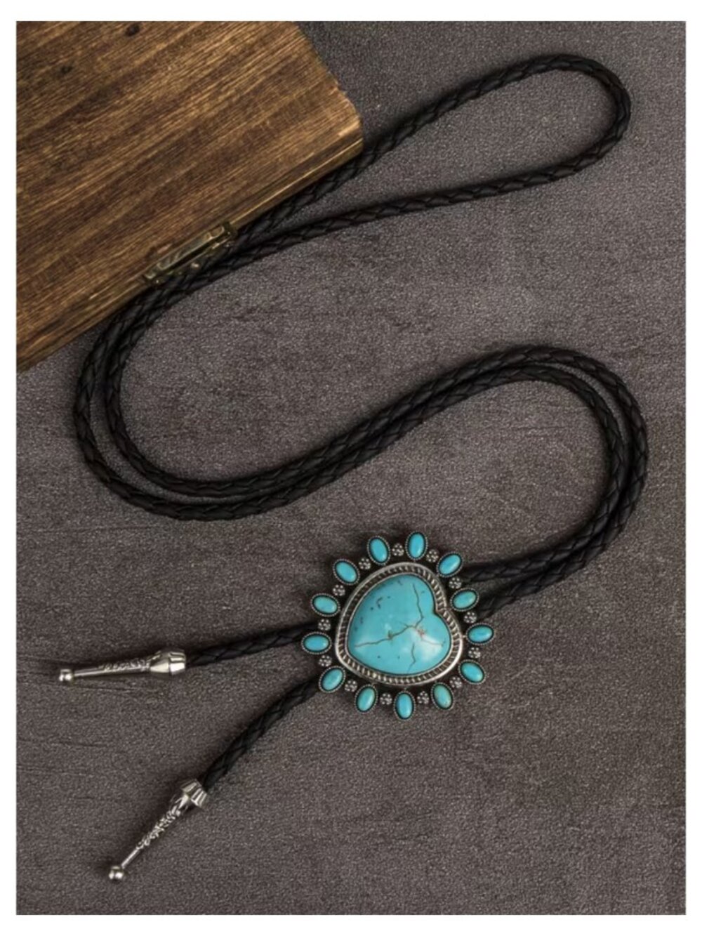 NWT Western Faux Turquoise Heart Bolo Tie Silver Tone Cowgirl Festival Necklace